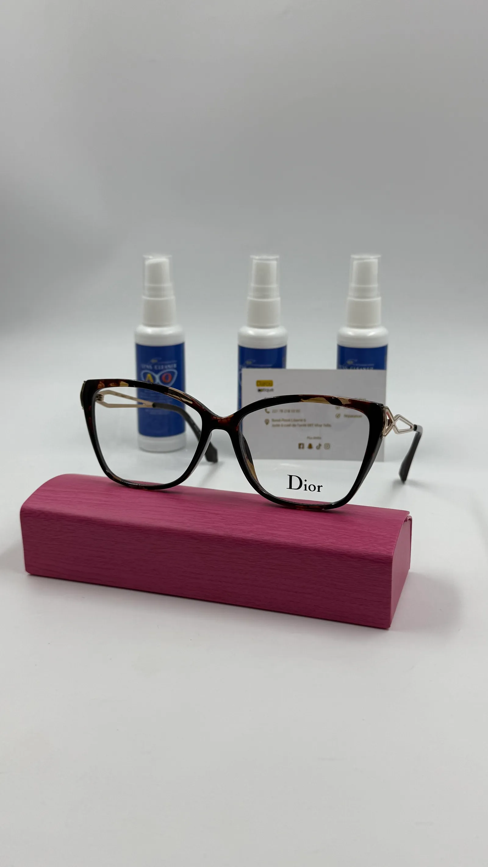 Dior, vue 2